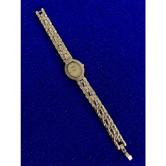 Women's watch 6.5" - Silver w simulated diamond/crystal - Picture 2 of 2